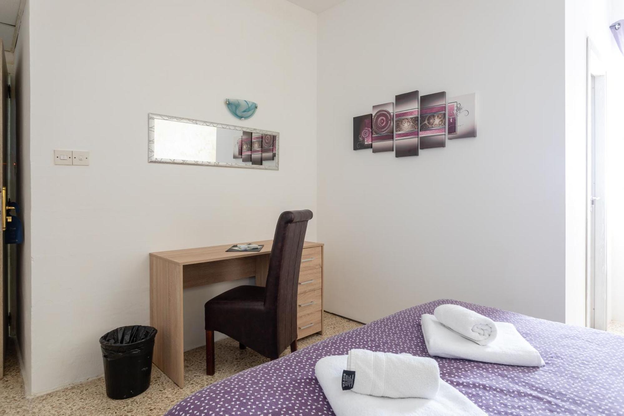 Tarona Guesthouse St. Paul's Bay Quarto foto